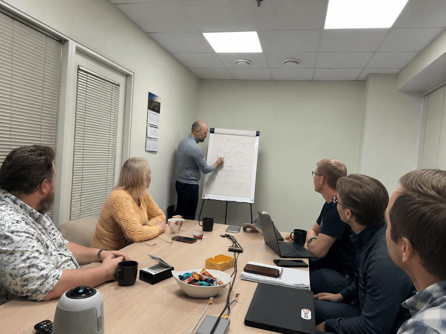 Verkkokaupan integraatiot ERP PIM-myyntiautomaatti Lumav